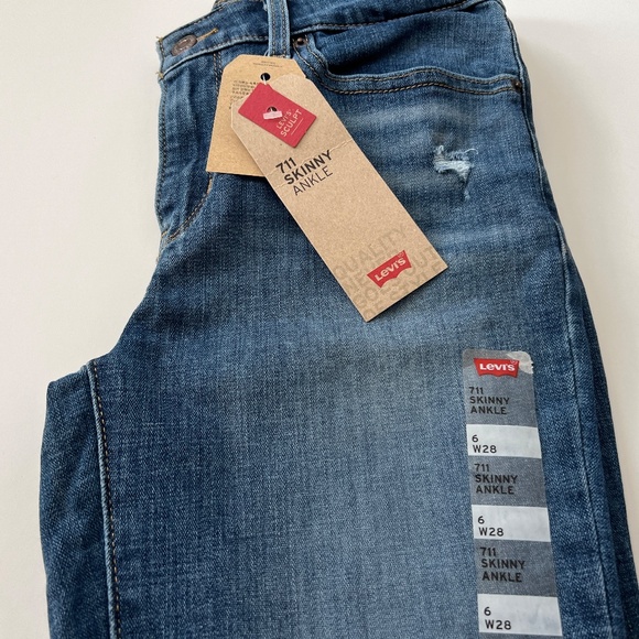 Levi's 711 Skinny Ankle Mid Rise Jeans Size 6 NWT - Picture 6 of 8